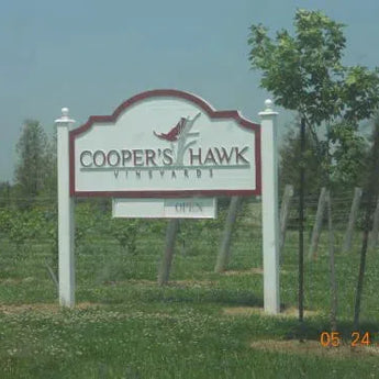 Cooper's Hawk Vineyards-My Wine Canada