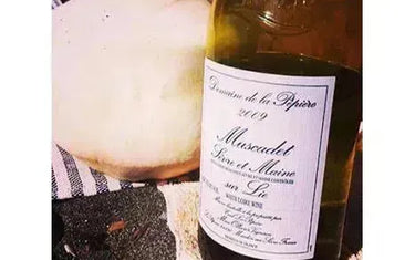 Wine 101: Sur Lie Waiter Recommendations-My Wine Canada